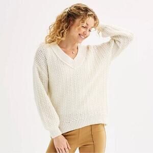 NWT SO V-Neck Pullover Plush Sweater S Cream